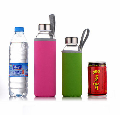 550ml de aangepaste Borosilicate-Fles van het Glaswater met Neopreenkoker leverancier